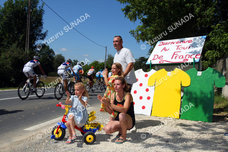 Family on the road007p.jpg